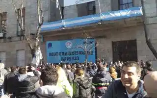 Mar del Plata: Municipales comenzarían a cobrar y adujeron "problema administrativo"