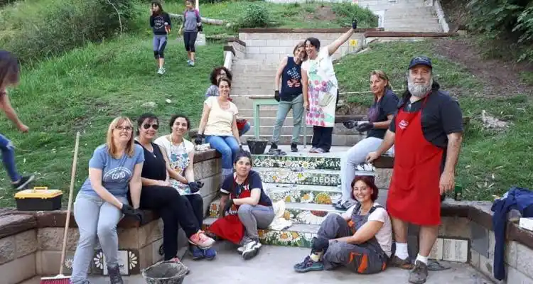 Mosaiquismo: Culminó el primer  tramo de la Escalera de las Flores