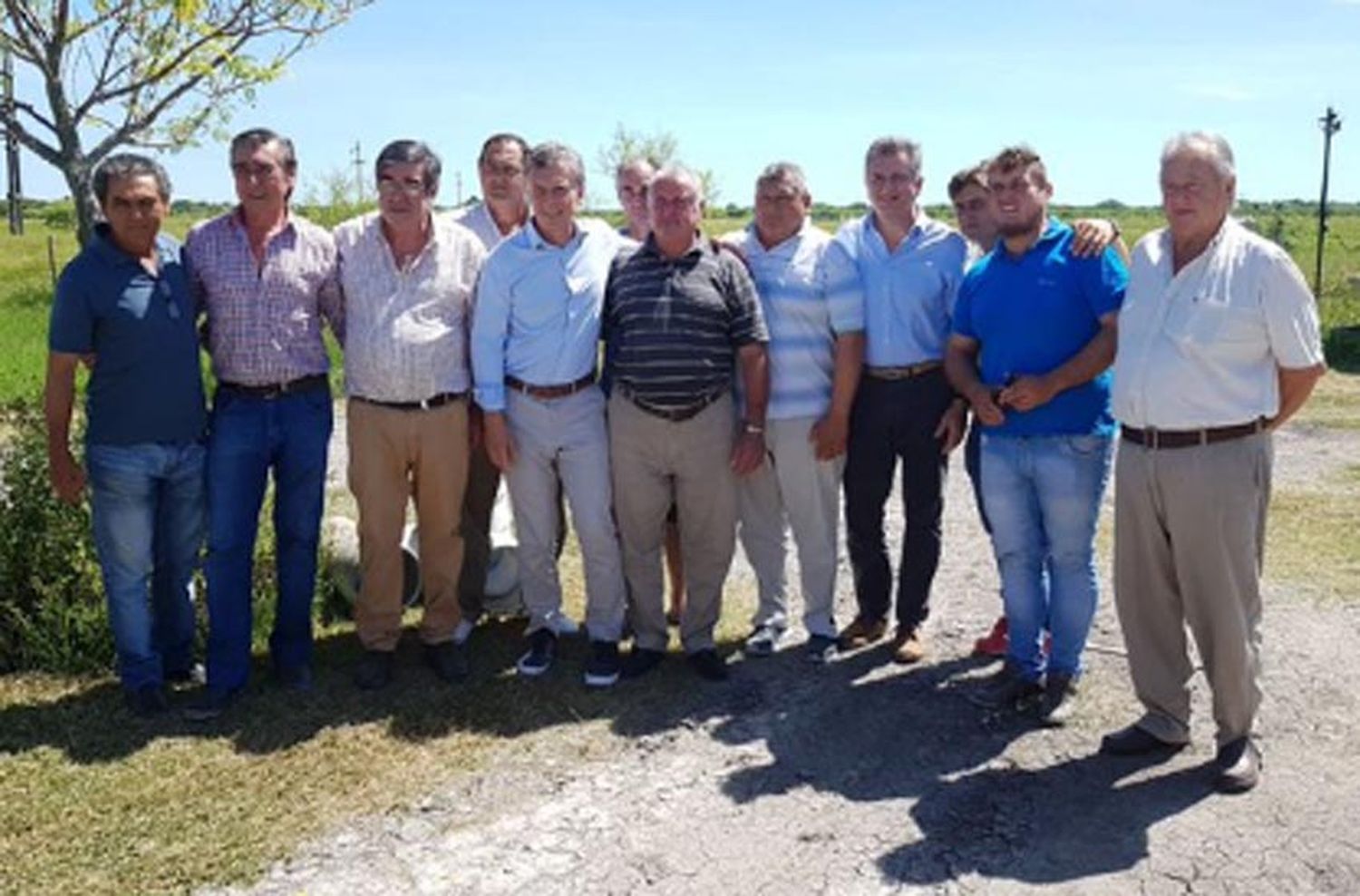 En plena crisis hídrica Macri visitó Reconquista y mantuvo una «charla frontal» con productores damnificados