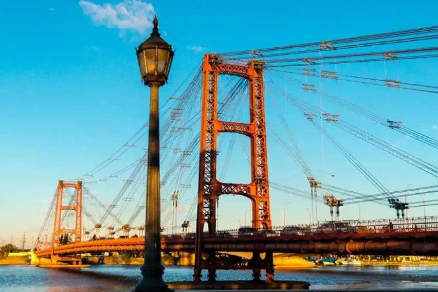 Santa Fe: ¿Sabías que el Puente Colgante se derrumbó y volvió a ser construido?