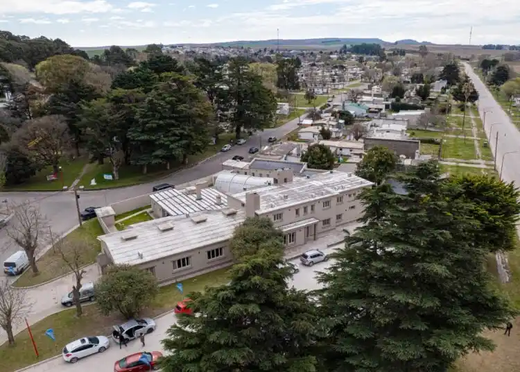 El complejo se encuentra en el partido de Benito Juárez.