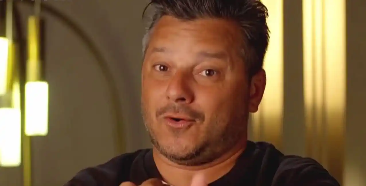 “El Hotel de los Famosos”: fuerte cruce entre Chanchi Estévez y el Chino Leunis