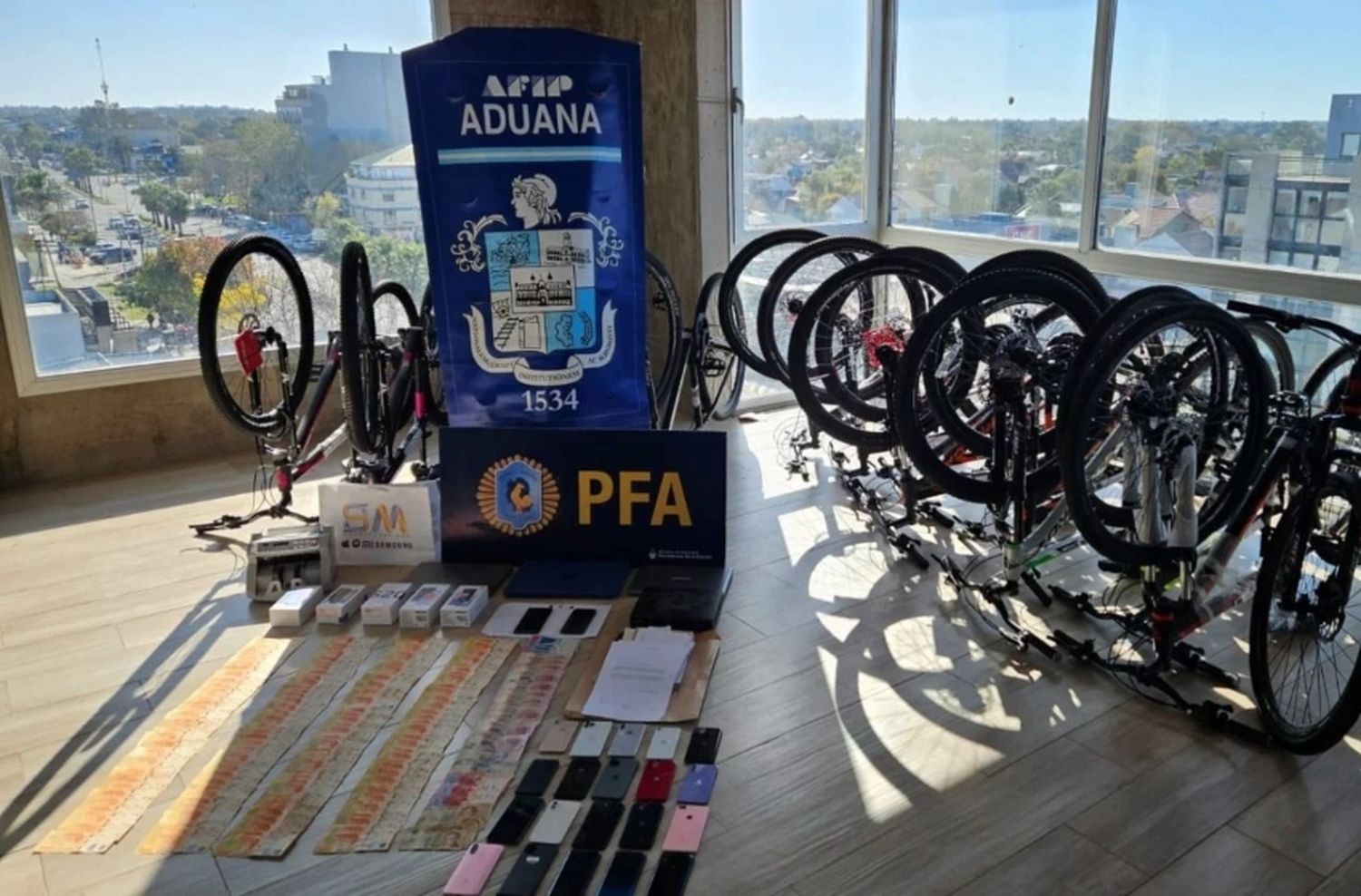 Showrooms de contrabando: secuestraron mercadería por 70 millones de pesos