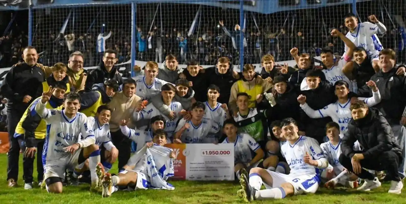 El festejo de Atlético. Crédito: Facebook Club Atlético de Rafaela