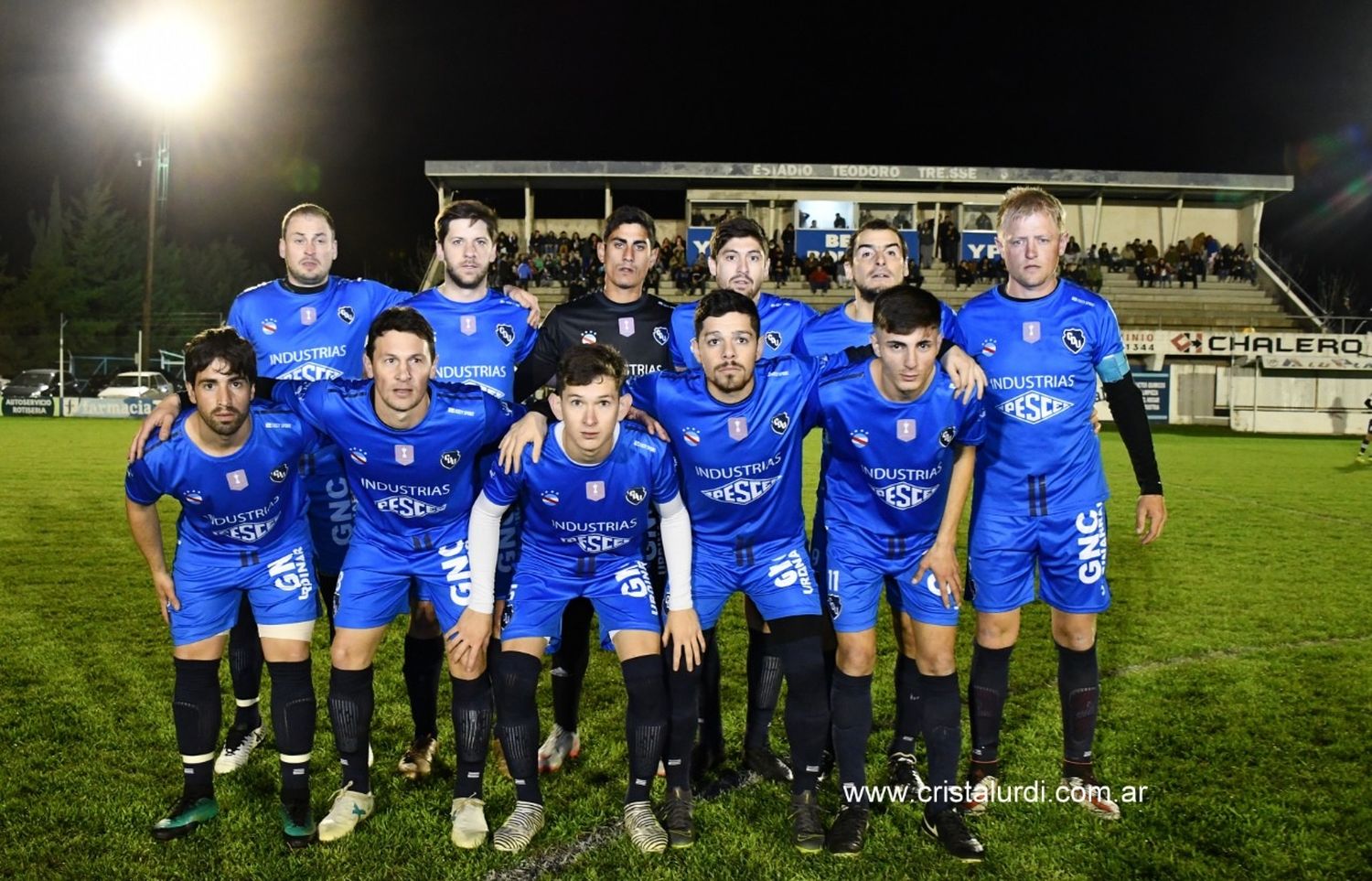Deportivo goleó a Juvenil y quedó a dos puntos de Defensores