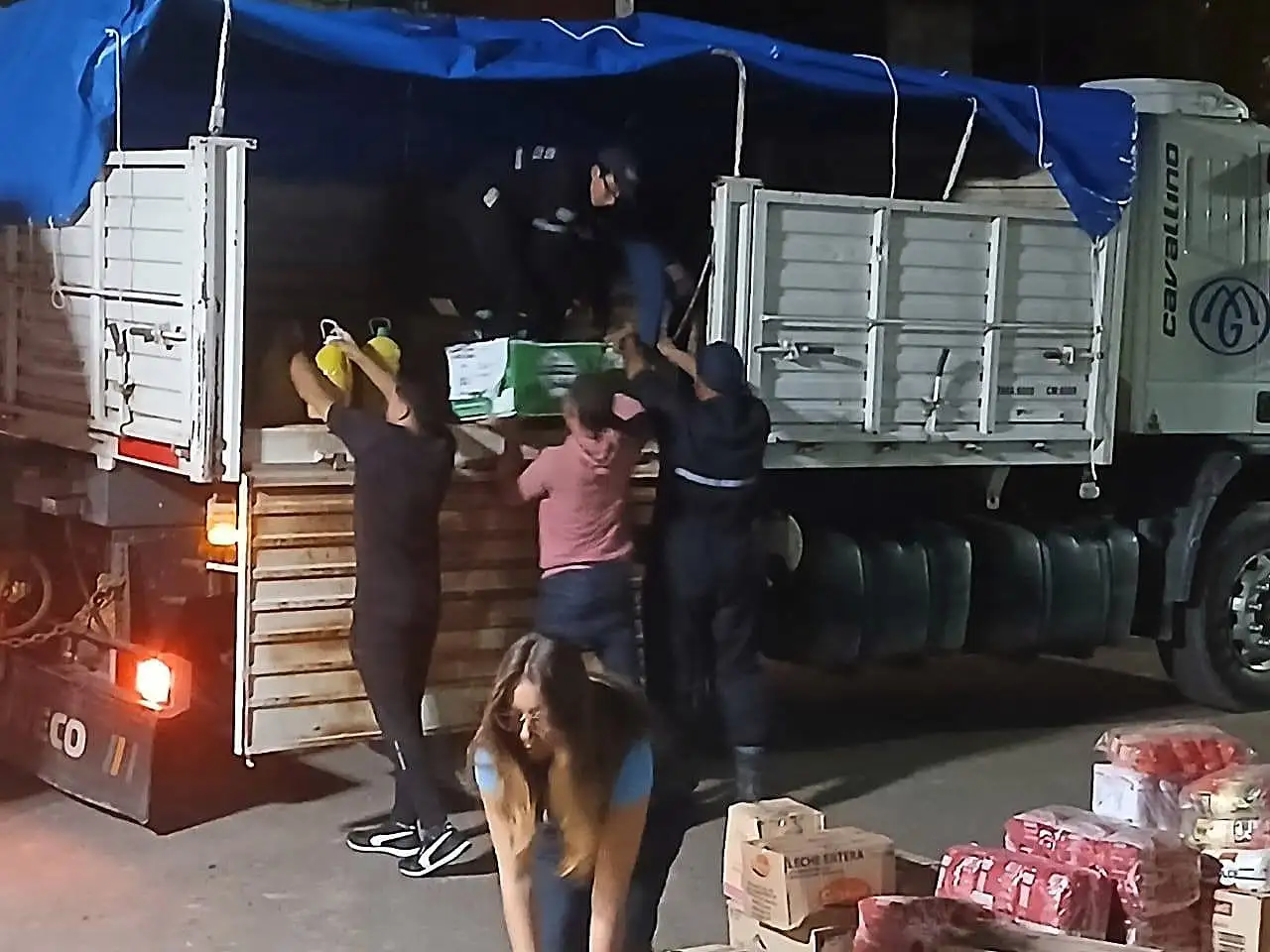 Bomberos de Galarza envía donaciones a General Cerri, Bahía Blanca