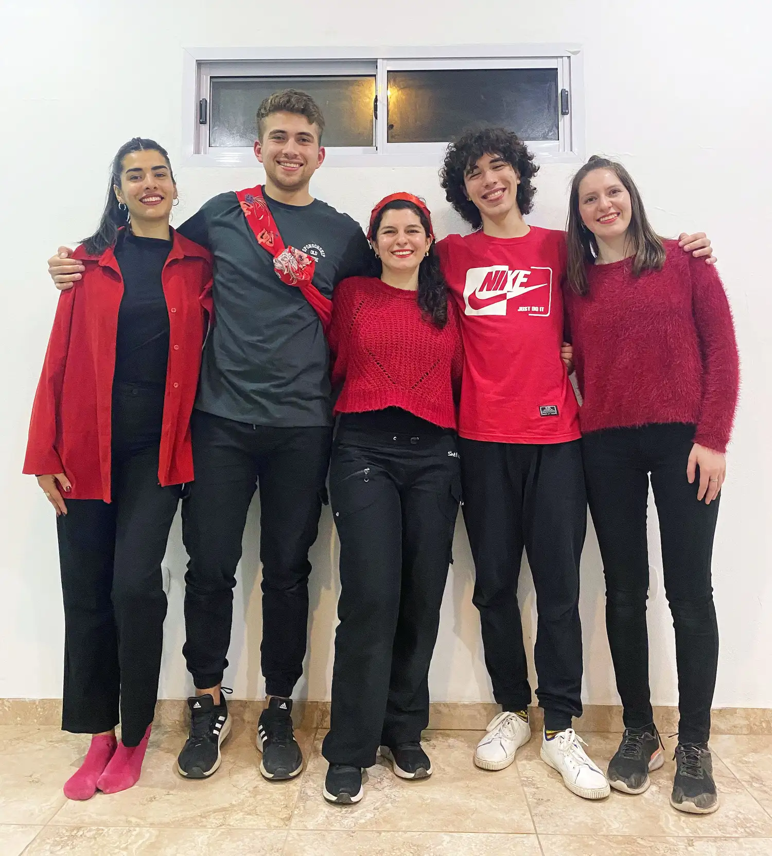 Equipo Aiesec Entre Ríos: Karen Krumrick, Agustín Wilvers, Diana Ronconi, Facundo Larrivey y Romina Sol Ronconi.