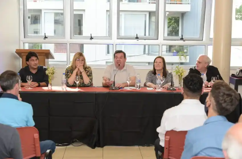 Montenegro visitó el CFL405 y destacó “la gestión y trabajo” de la dirigencia de UTHGRA