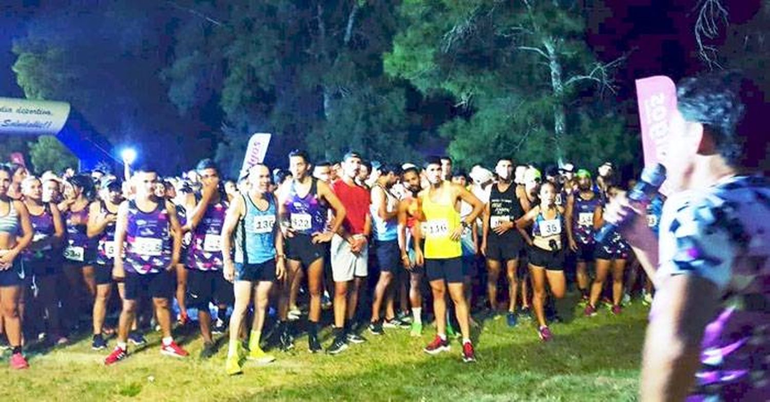 Juan Ignacio Segovia y Lilian  Cebrián ganaron los 10K  en el Lago de Salto Grande