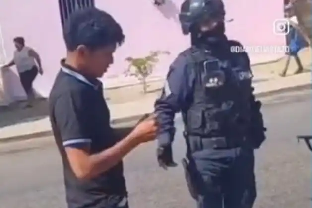 Investigan a efectivos PNB por ABUSO DE PODER: agredieron arbitrariamente a un motorizado (+Video)