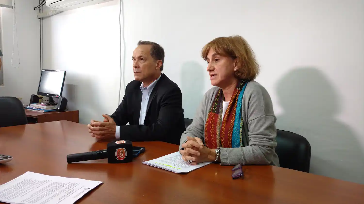 Proponen ley de defensa para usuarios y consumidores