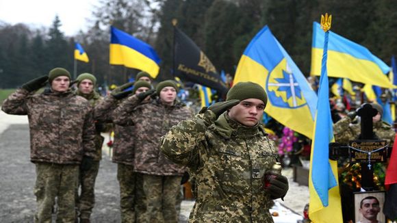 RUSIA EN ALERTA tras ataques con drones a bases aéreas militares