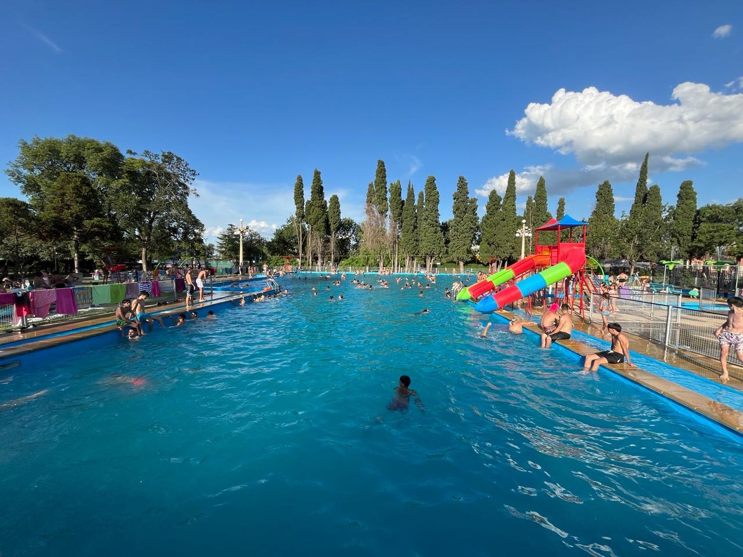 Más de 2500 venadenses disfrutan de la pileta del Parque Municipal