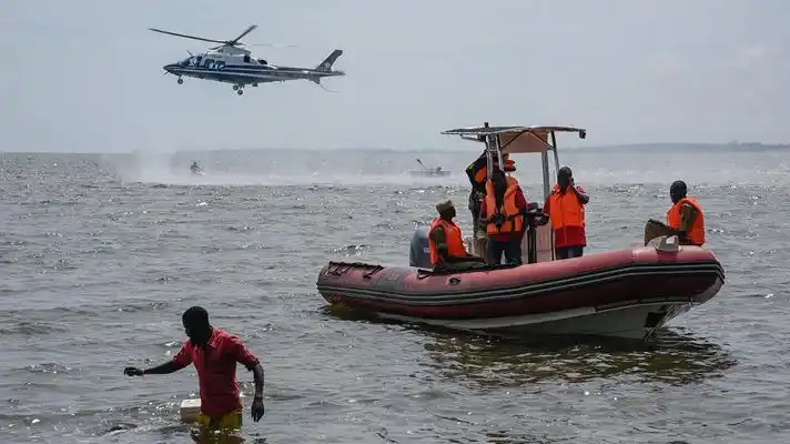 Buscan en altamar a niños venezolanos deportados por Trinidad y Tobago