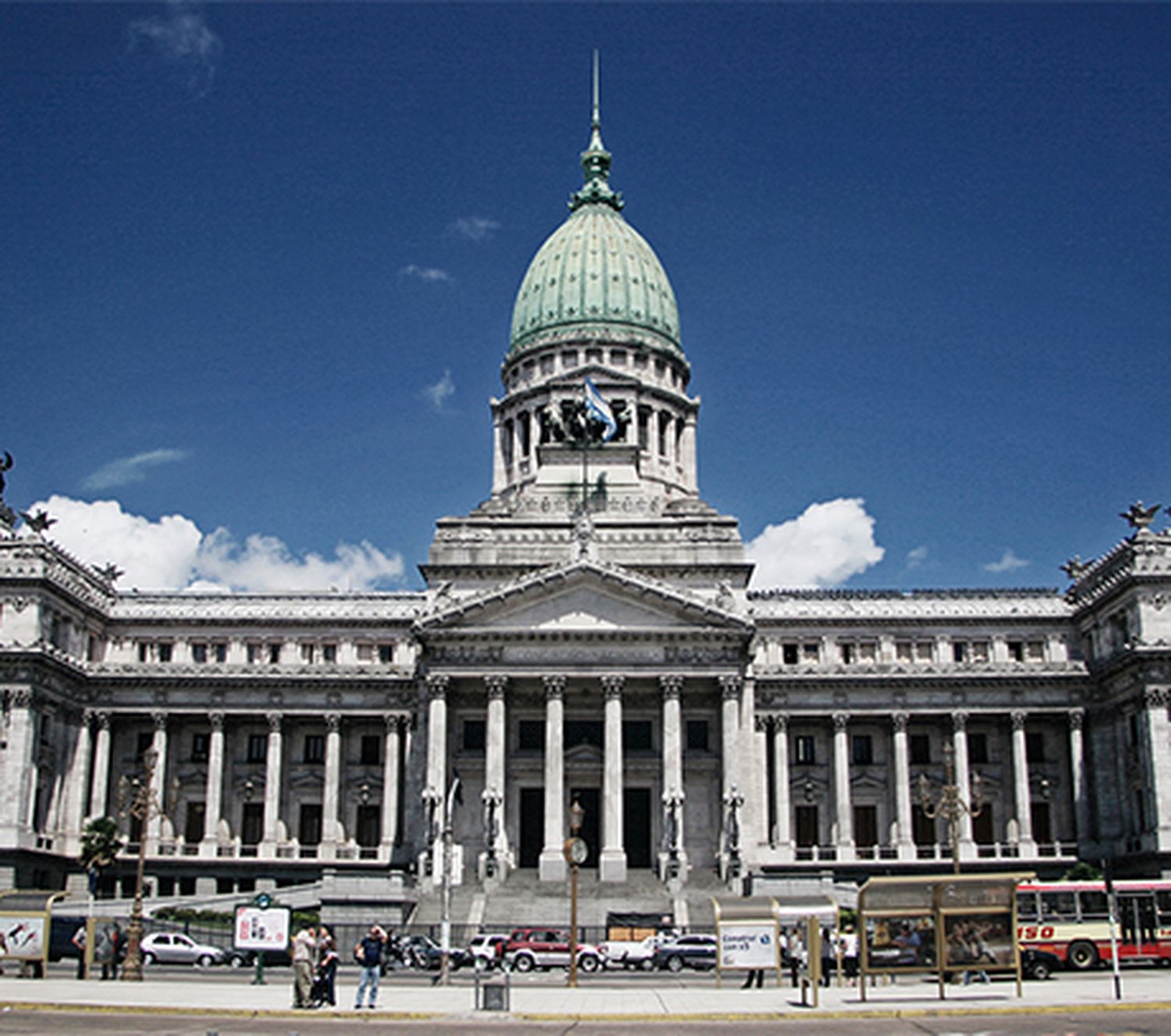 El Gobierno estima un crecimiento del 2,7% para 2024