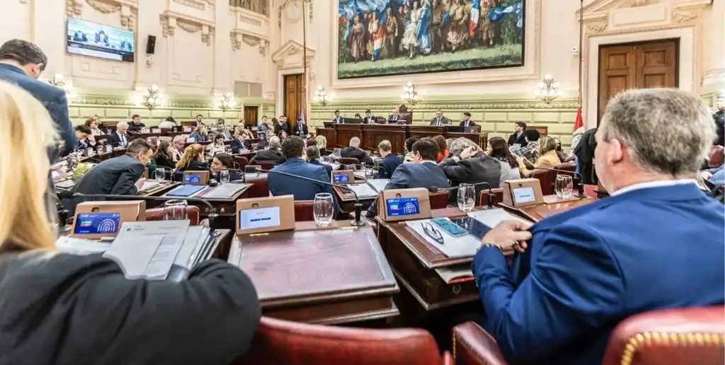 Bloques opositores cuestionaron la votación y hablaron de politización. Foto: Convención Reformadora
