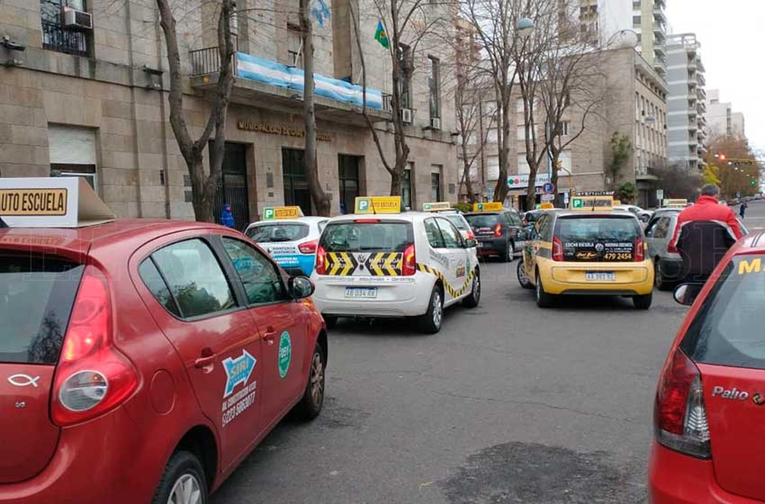 Crecen las consultas en las academias de conducir para evitar el transporte público