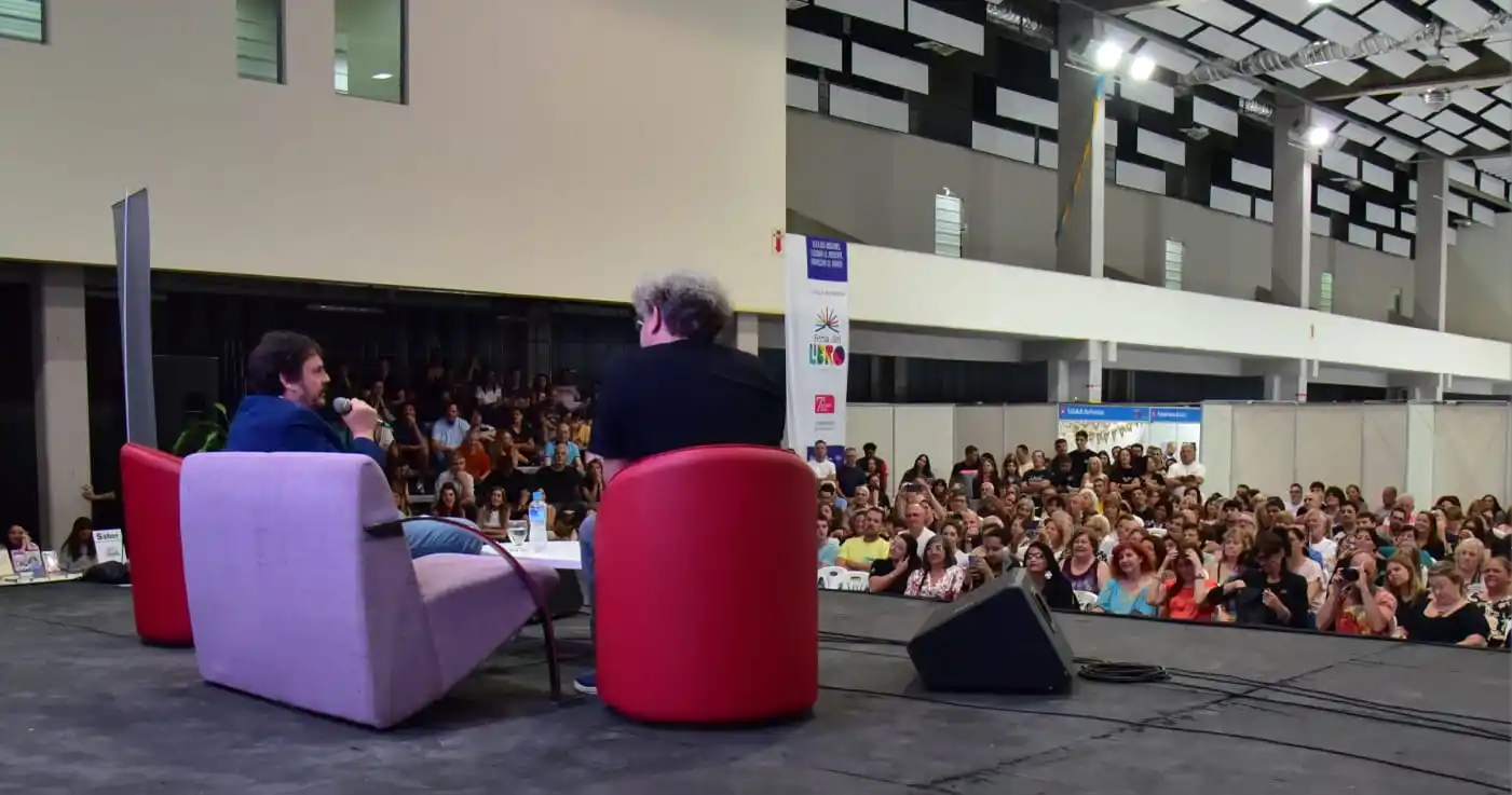 “Somos un continente con una enorme riqueza cultural", dijo Pigna.