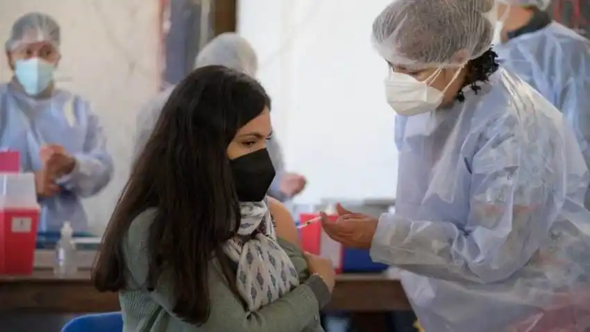 Vacunación: Insfrán anunció 4 nuevas jornadas para mayores de 18 años de 71 localidades