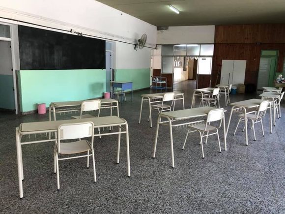 Confirmado: el lunes vuelven las clases presenciales, por ahora sólo para Secundaria