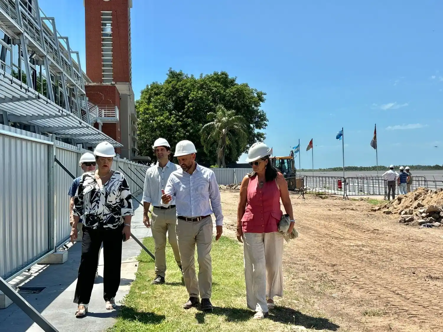 Con salida desde la Terminal Fluvial, vuelve el clásico Barco Ciudad de Rosario