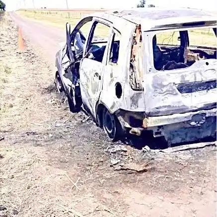 Investigan como homicidio la muerte de un joven hallado calcinado en su auto