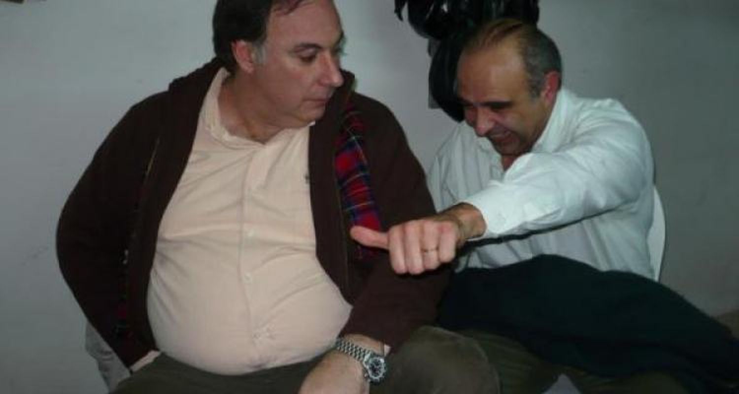 Con tijera y con serrucho se cortó mucho, mucho…