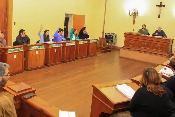 Concejales aprobaron la creación de una Biblioteca Digital Municipal