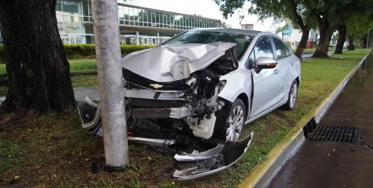 La imagen da cuenta de la violencia que tuvo el encontronazo. Foto: Fernando Nicola