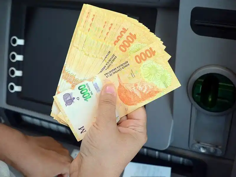 Economía confirmó fecha de pago del aguinaldo, 
haberes de diciembre y 1.ª cuota del bono