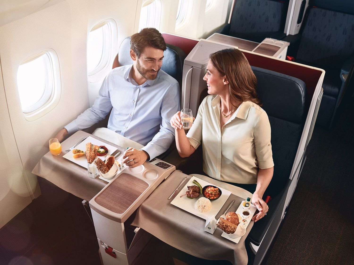 Pasajeros en Business de Turkish Airlines podrán elegir en qué momento cenar
