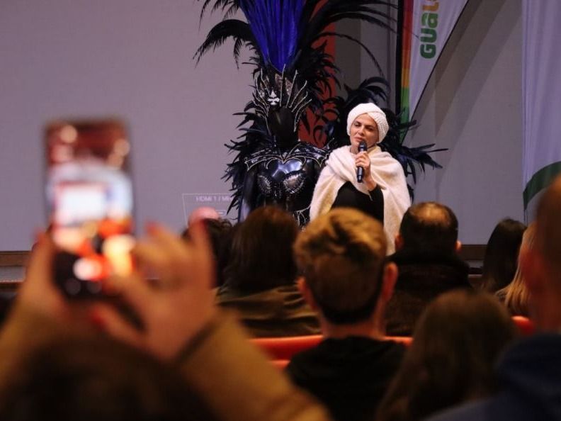 Con una convocatoria de casi 400 inscriptos, comenzaron las actividades de la Diplomatura en Carnaval