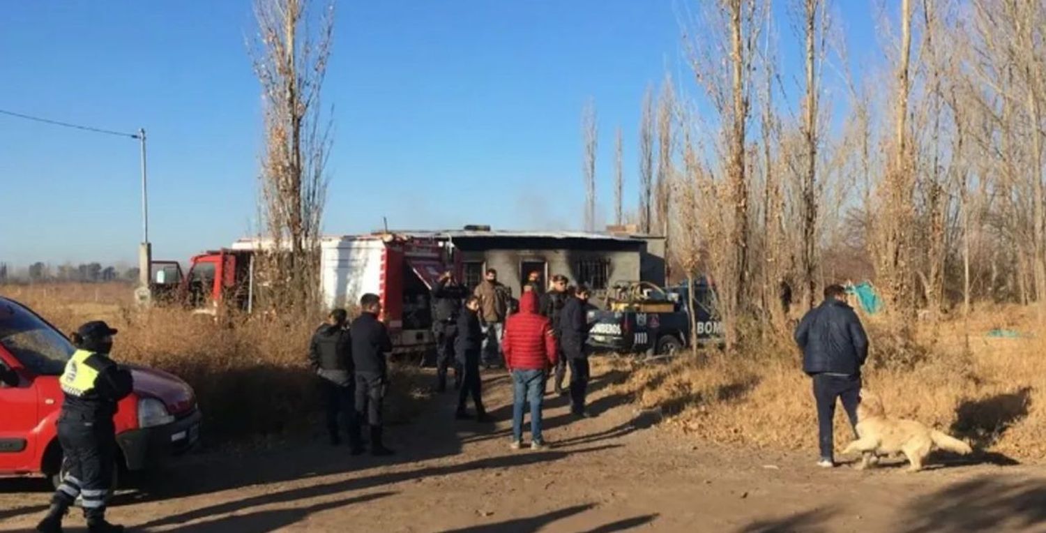 Tragedia en General Alvear: murió quemada un nena de 4 años tras el incendio de su casa