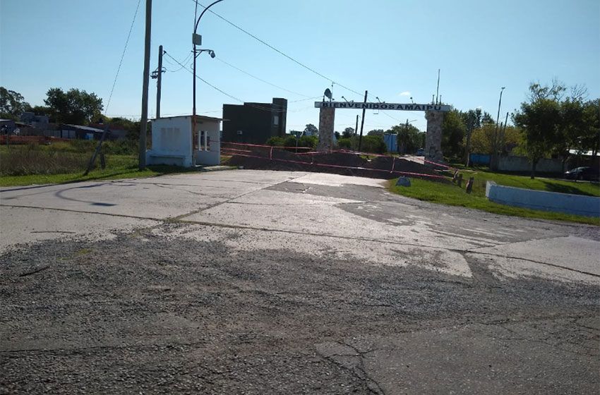 Maipú cerró casi todos sus accesos con barricadas y aumentaron los controles