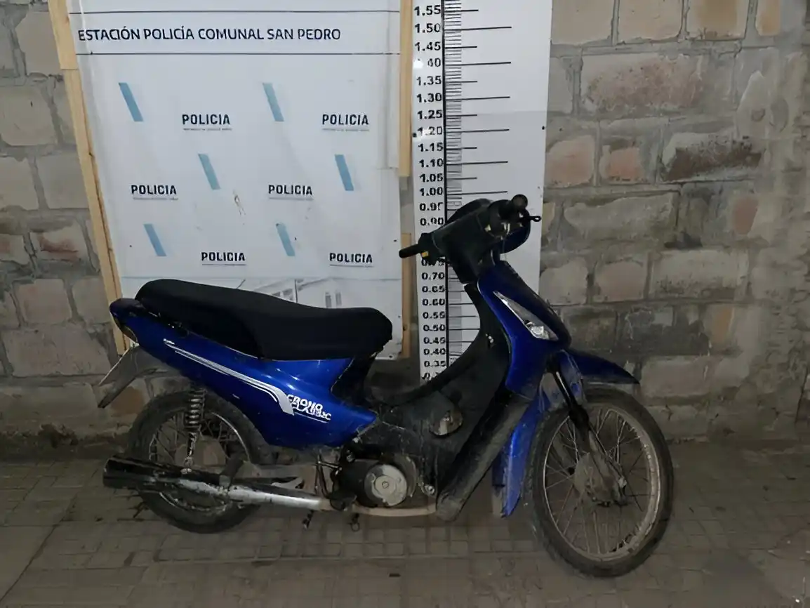 La moto hallada por la policía.