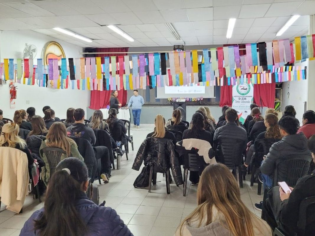 Refuerzan el abordaje de la salud mental y el acoso en diferentes instituciones educativas