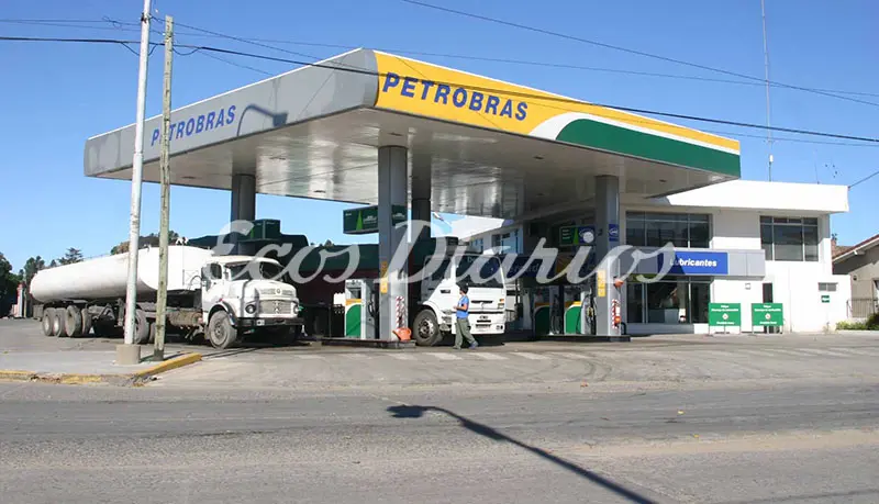 Encapuchados asaltaron una estación de servicio y despensa