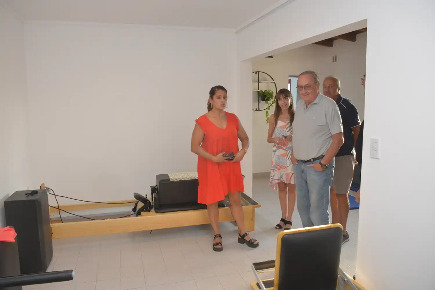 El centro esta ubicado en Argerich 968, en la sede de la Sociedad de Fomento del barrio Palermo.