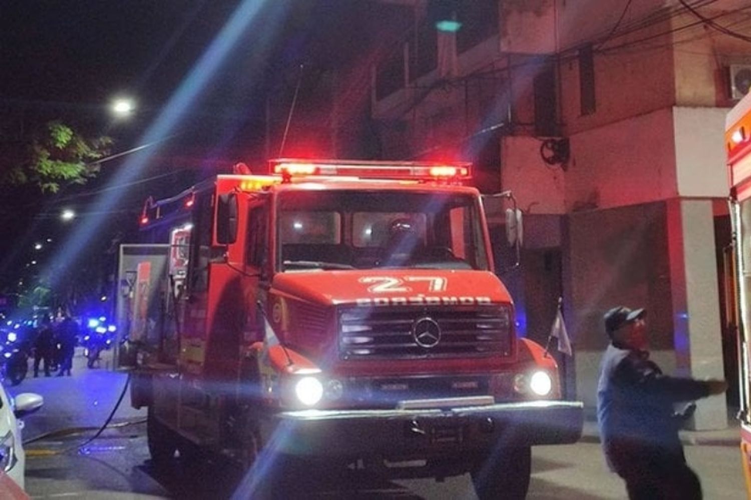 Dos incendios en zona oeste: un hombre afirmó que su ex pareja quiso prenderle fuego la casa