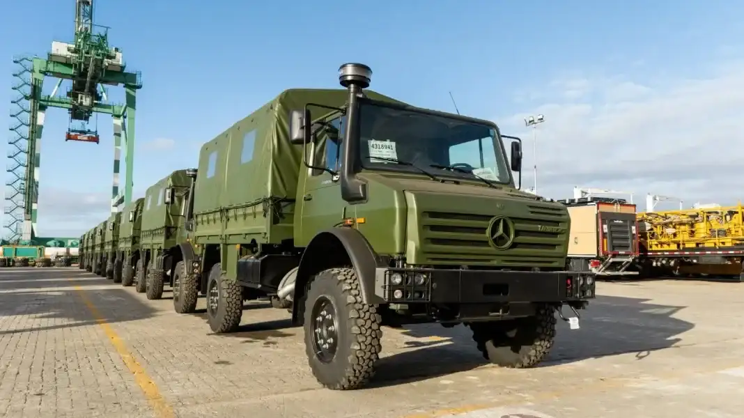 Mercedes-Benz Unimog U4000