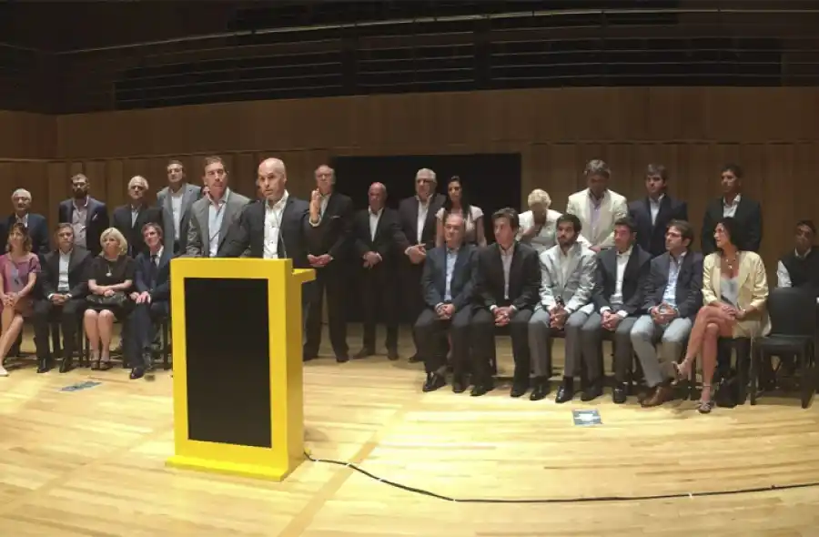 Larreta presentó su gabinete y dijo que trabajará "en equipo" con Vidal