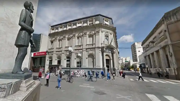 Rosario: Perdió su riñonera con 4.400 pesos y logró recuperarla