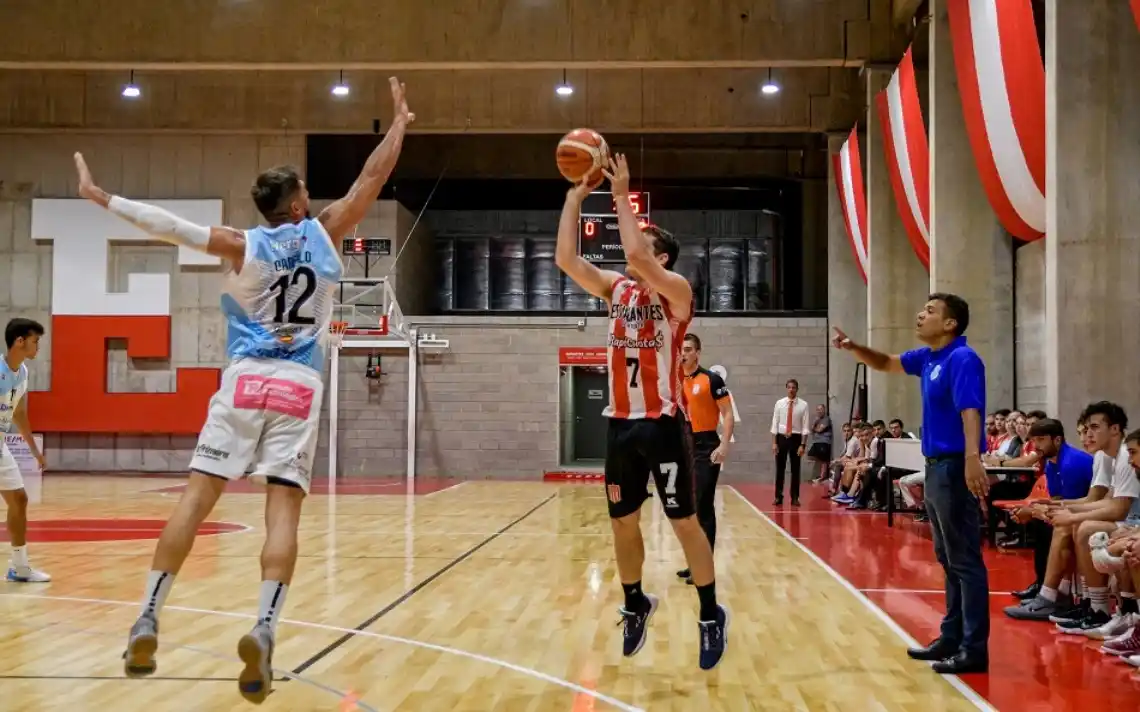 Unión empezó el fin de semana con derrota en La Plata