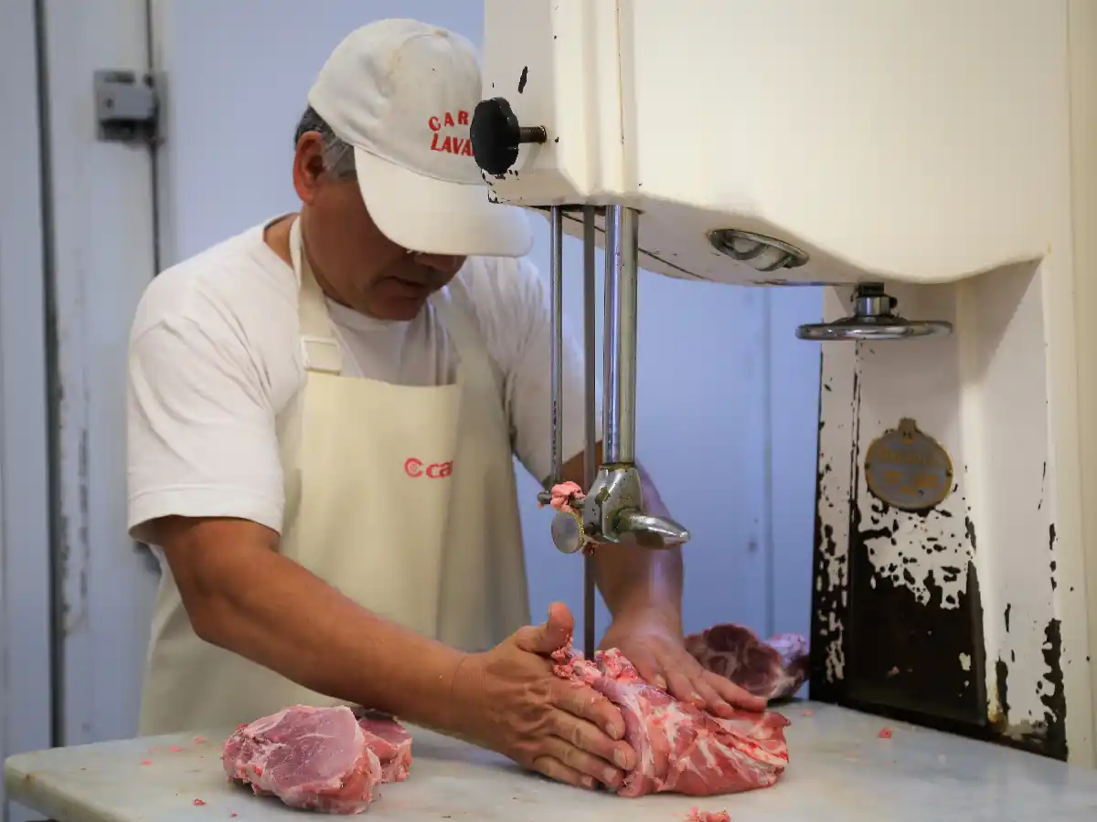 Capacitan a los carniceros sobre la mejor forma de tratar sus productos