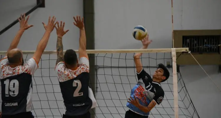 La primera masculina de Náutico se llevó la primera final de la ANV con facilidad