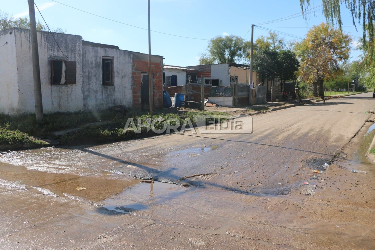 En Clavarino y Patico Daneri, los vecinos reclaman por la rotura de un caño