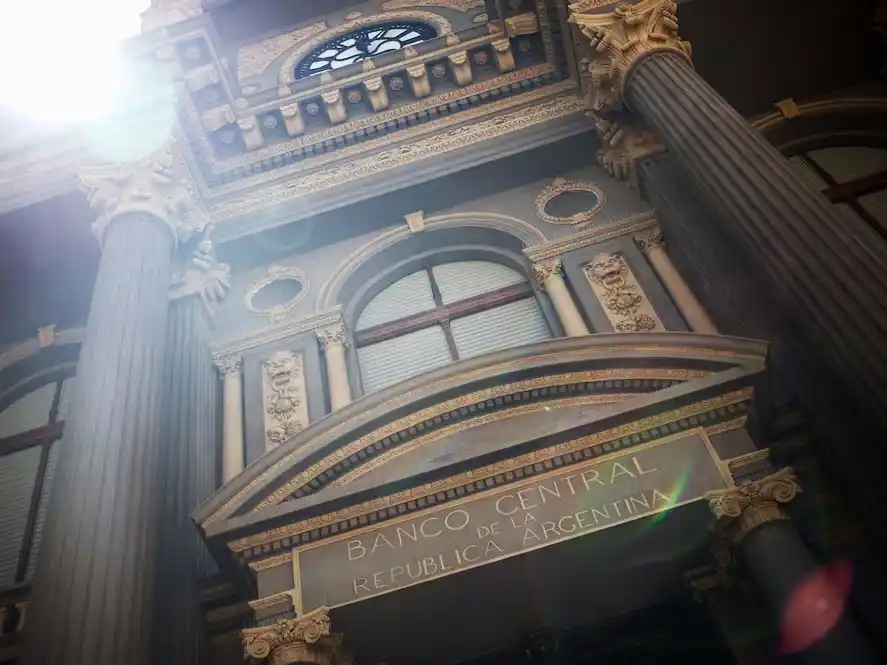 El Banco Central acumula compras por USD 2.500 millones en 2026 y las reservas tocaron un máximo en más de seis años