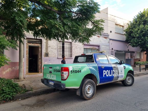 [VIDEO] Allanaron una casa céntrica y encontraron elementos robados