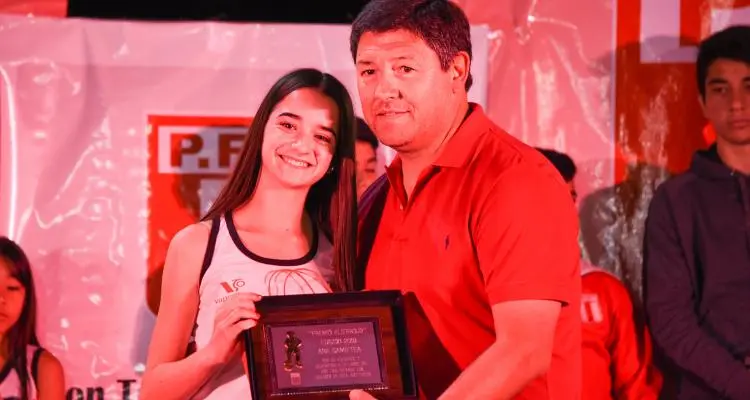 Ana Gamietea, Albirrojo de oro