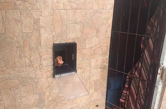 Atrapan a un vendedor de droga muy ingenioso en la "Villa 110"